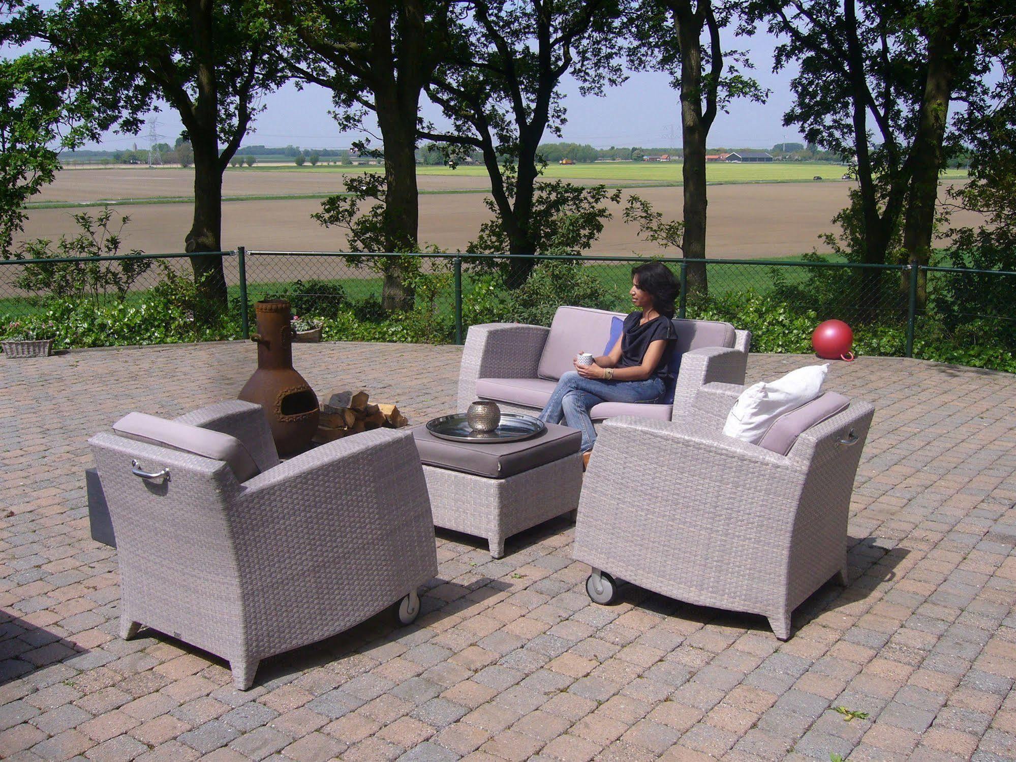 B&B Op De Brabantse Wal Halsteren Bagian luar foto